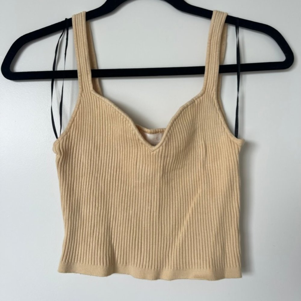 h&m cropped baby tank in a soft yellow